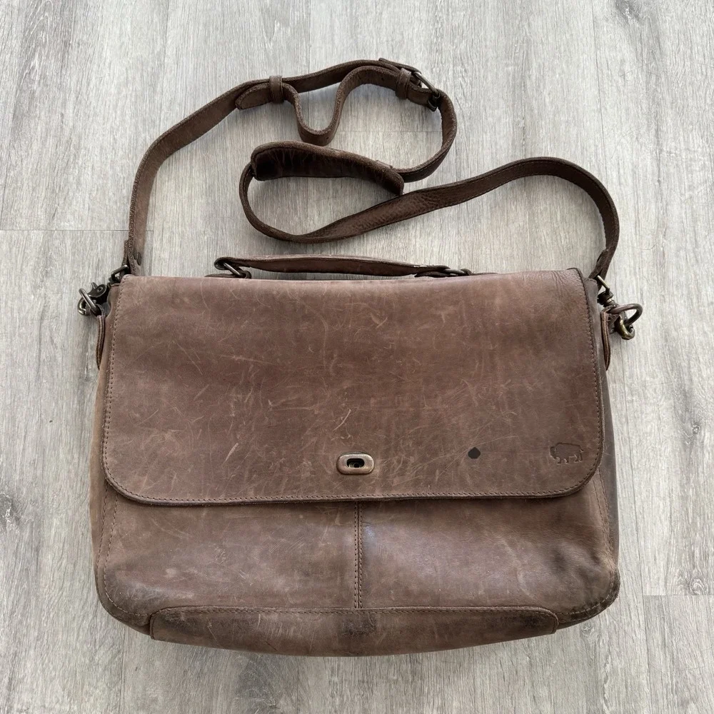 Buffalo Jackson Trading Co. Leather Laptop Messenger Briefcase Bag w/Strap